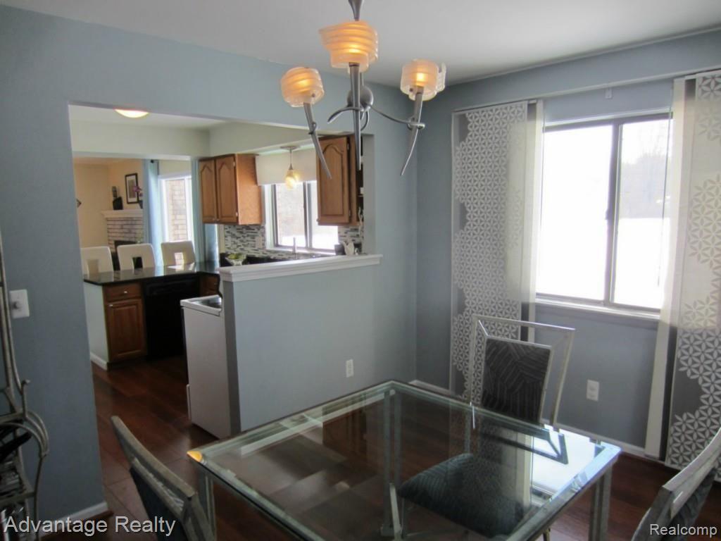 8220 McKinley Road Algonac, MI 48001 - Photo 8 of 40 nook to kitchen.jpg