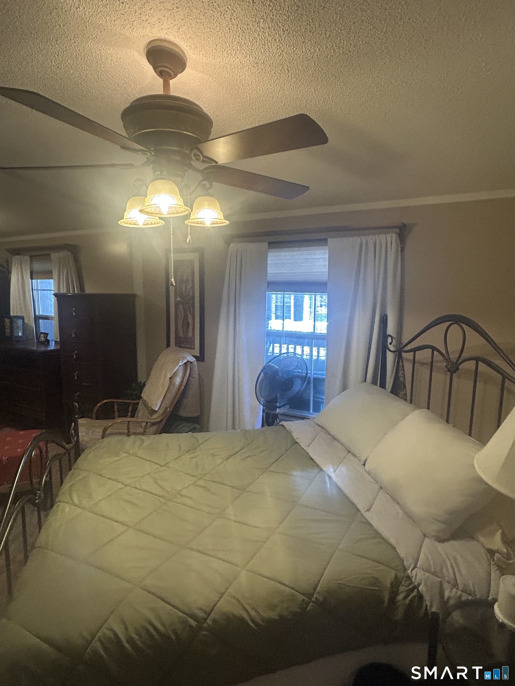 1012 Old Colony Road Meriden, CT 06451 - Photo 8 of 18