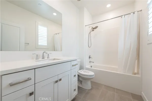 $1,080,000 | 371 Bellver, Lake Forest, CA 92630