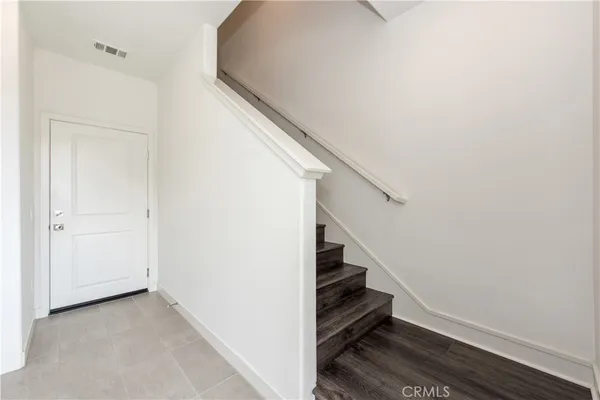 $1,080,000 | 371 Bellver, Lake Forest, CA 92630