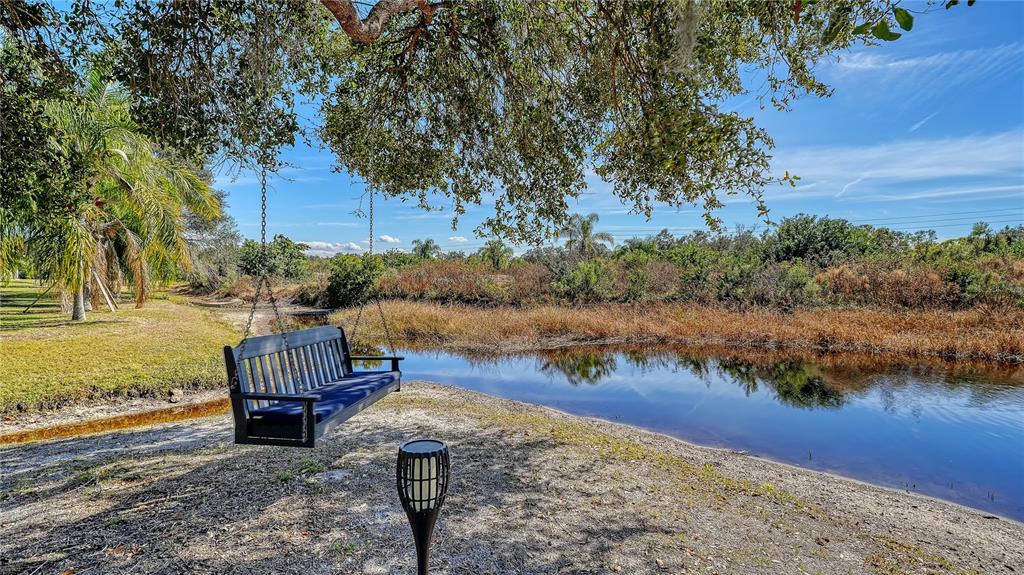 2098 Palm View Road Sarasota, FL 34240 - Photo 17 of 45 Gallery Image 17