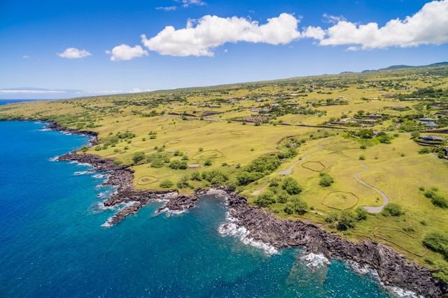 a view of an outdoor space and city view