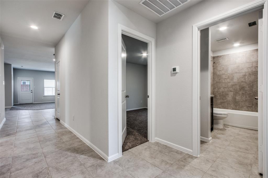 16437 Pembine Lane Justin, TX 76247 - Photo 8 of 10
