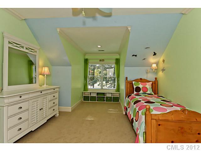 17040 Jetton Road, Unit 498 Cornelius, NC 28031 - Photo 14 of 16 Gallery Image 14