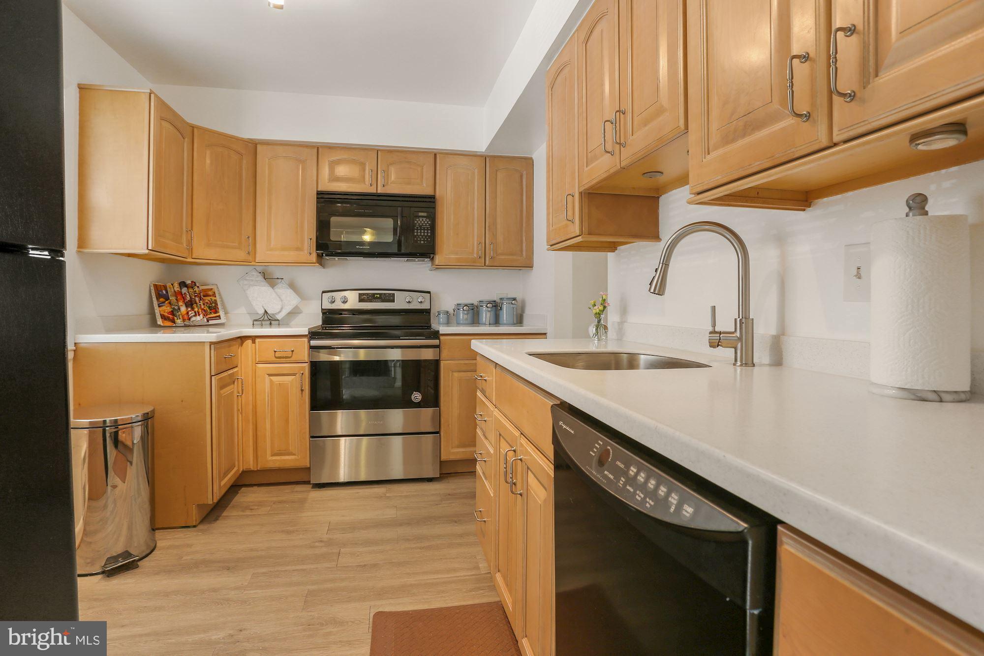 2212 Lofty Heights Place Reston, VA 20191 - Photo 3 of 38 Gallery Image 3