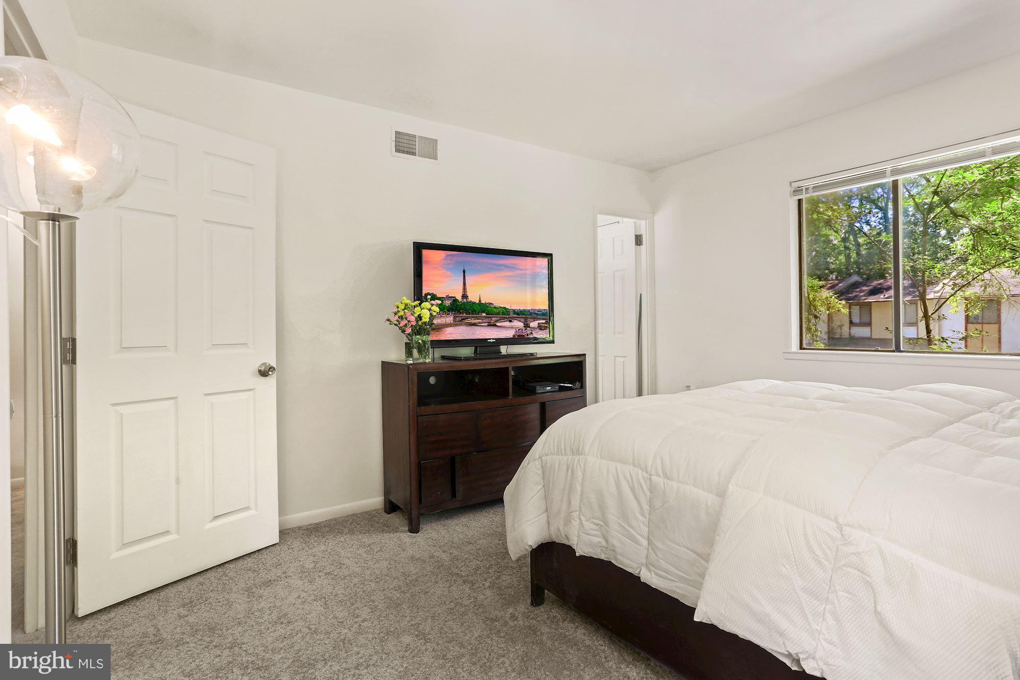 2212 Lofty Heights Place Reston, VA 20191 - Photo 22 of 38 Gallery Image 22