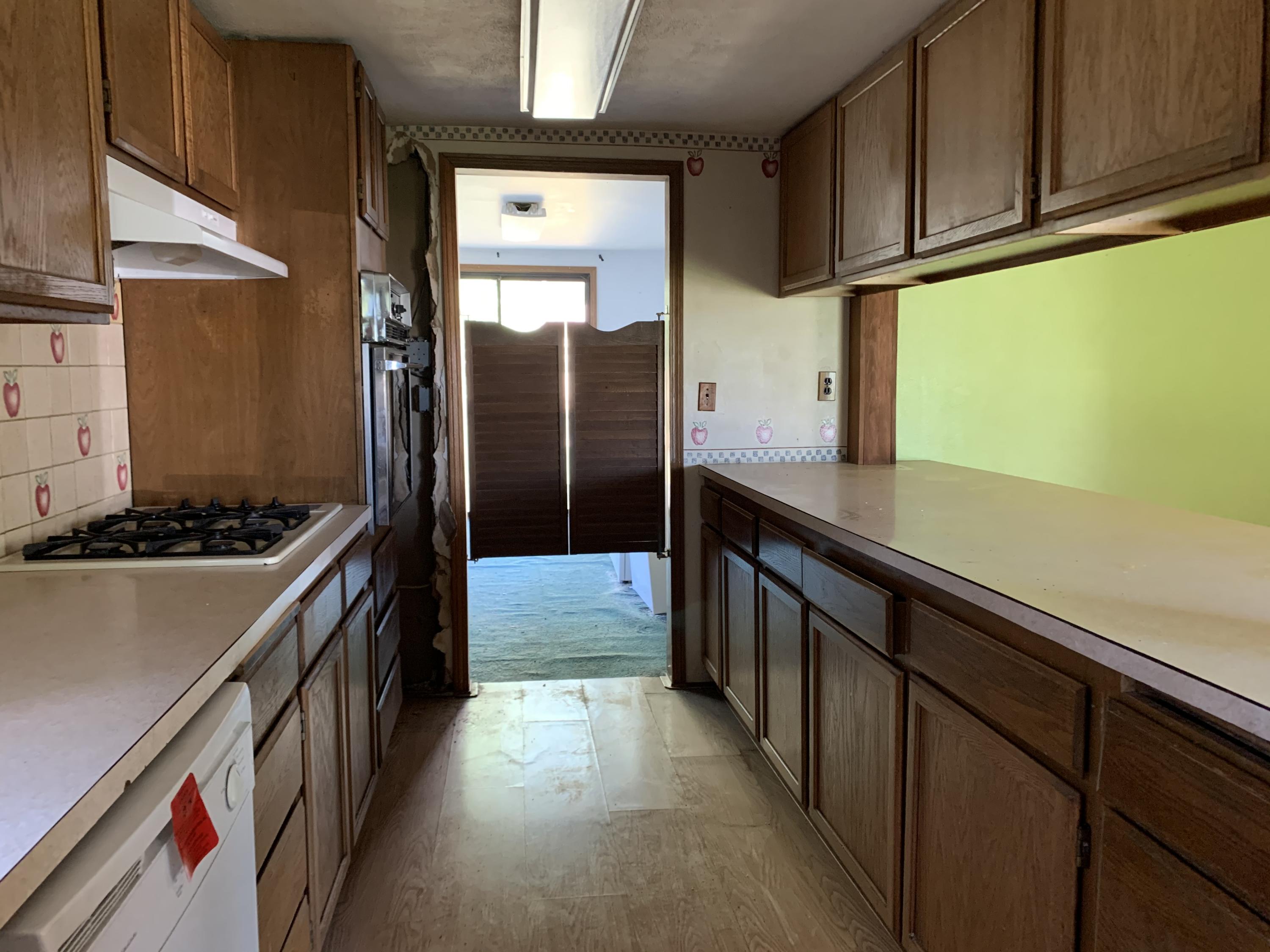 945 South Rimrock Road Prineville, OR 97754 - Photo 4 of 19 IMG_1666