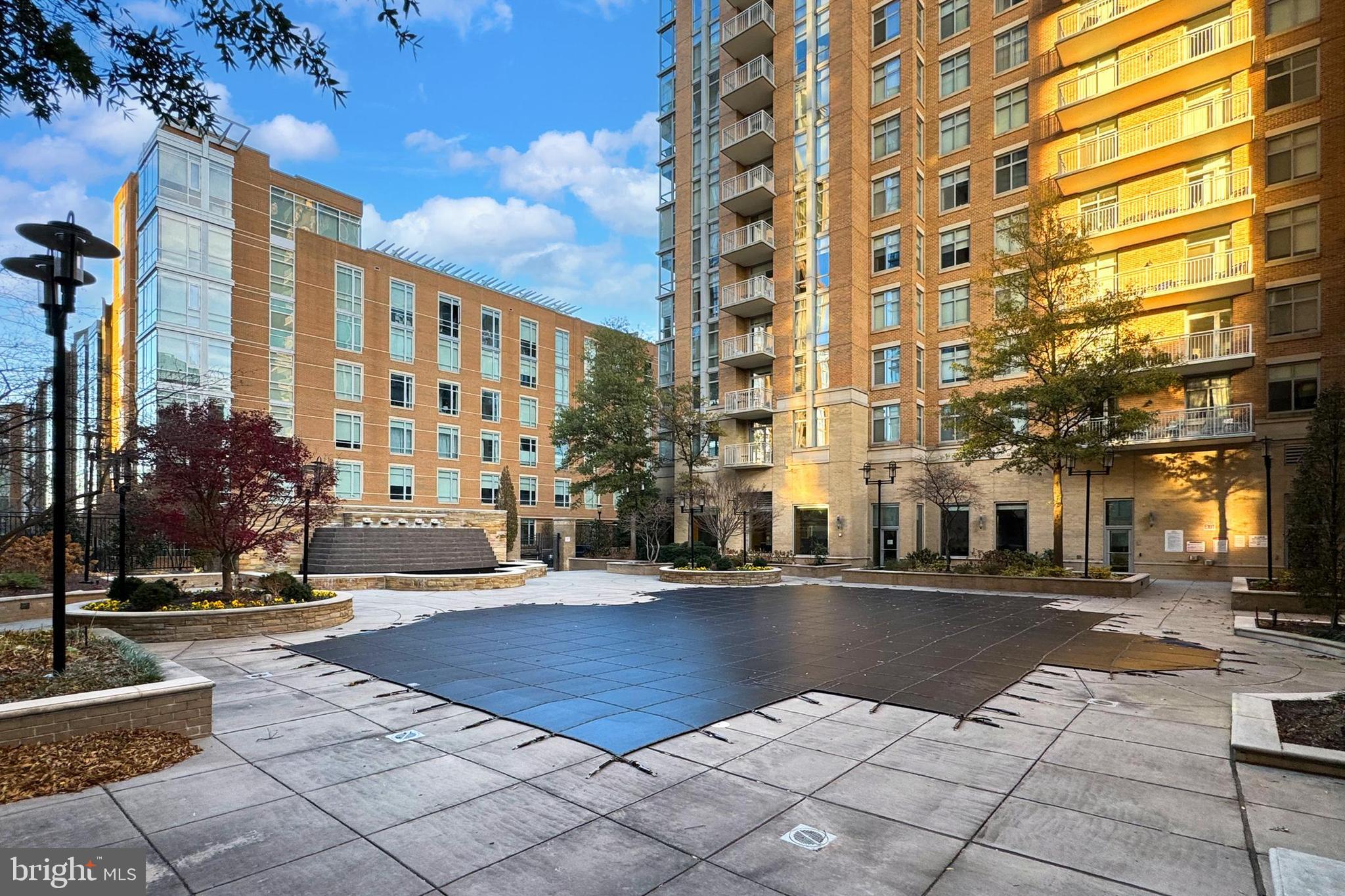 11990 Market Street, Unit 908 Reston, VA 20190 - Photo 41 of 45 a building with view of the street