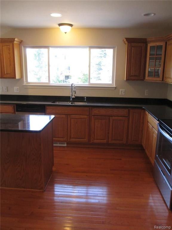 3268 Empire Drive Rochester, MI 48309 - Photo 17 of 43