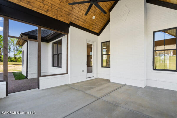 319 Camp Crossing Hernando, MS 38632 - Photo 27 of 32 61-back porch 2