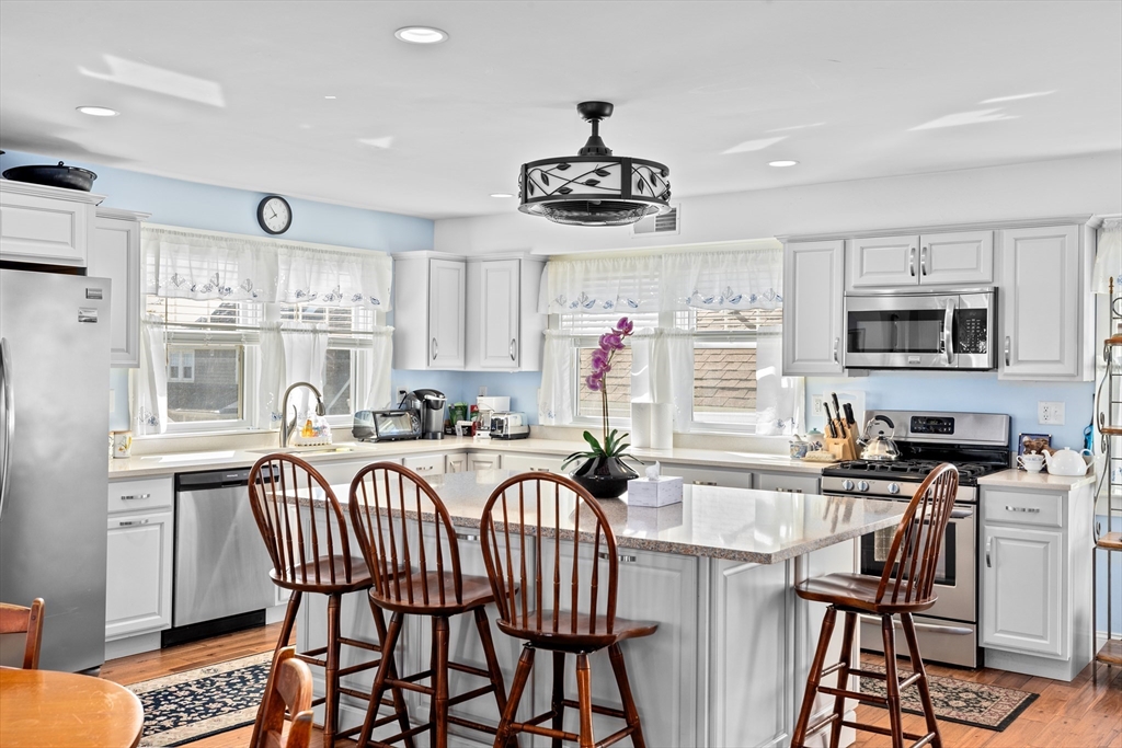 92 Marion Road, Unit UPPR Scituate, MA 02066 - Photo 4 of 33