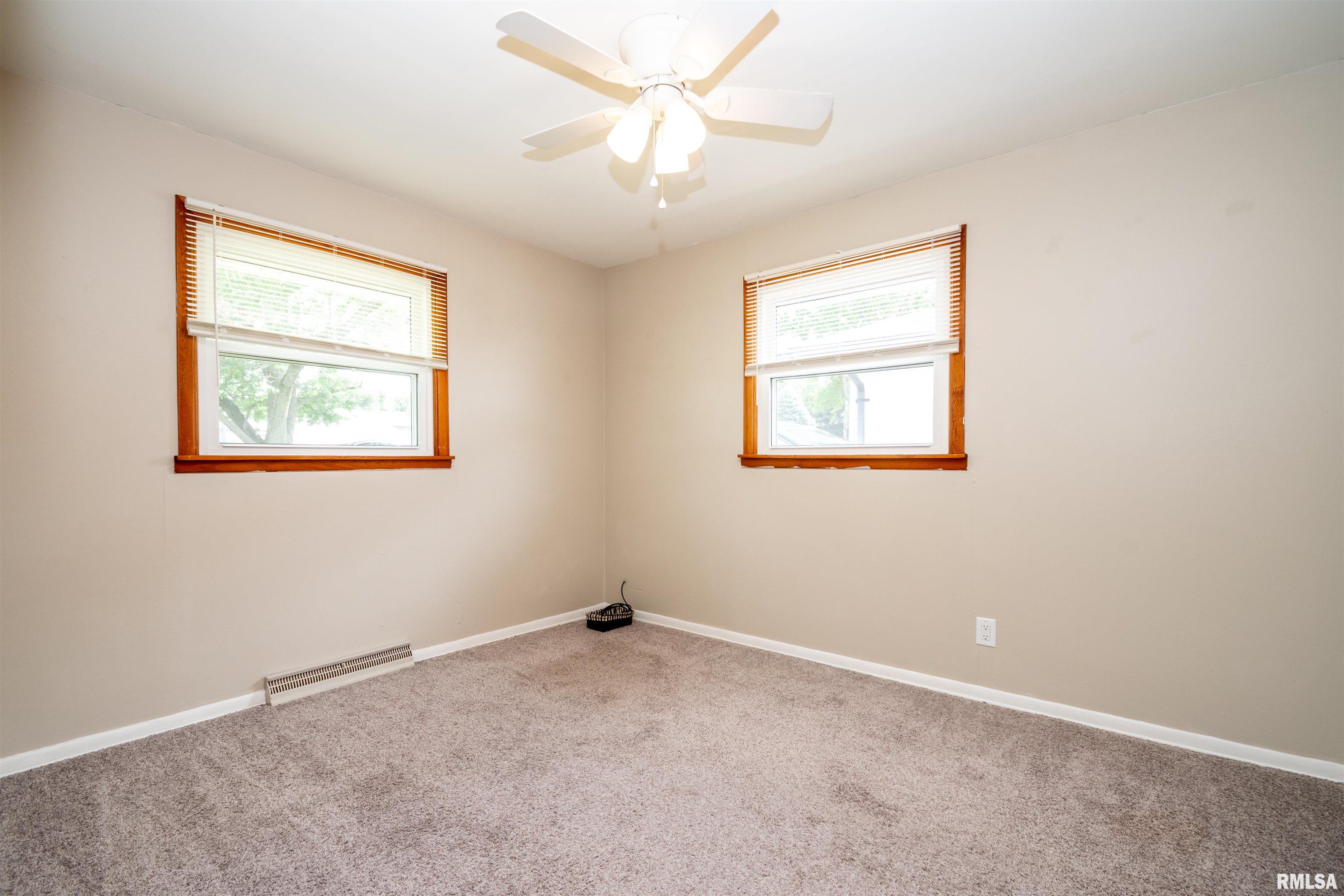 108 Duensing Lane Washington, IL 61571 - Photo 18 of 29