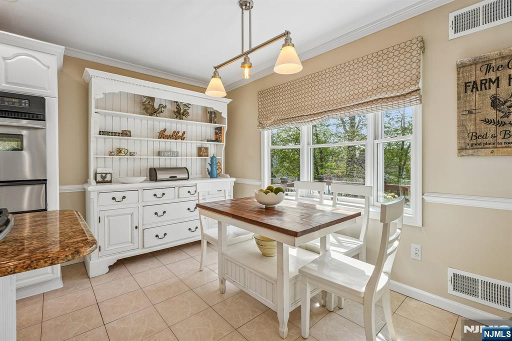 78 Elmwood Road Cedar Grove, NJ 07009 - Photo 14 of 43