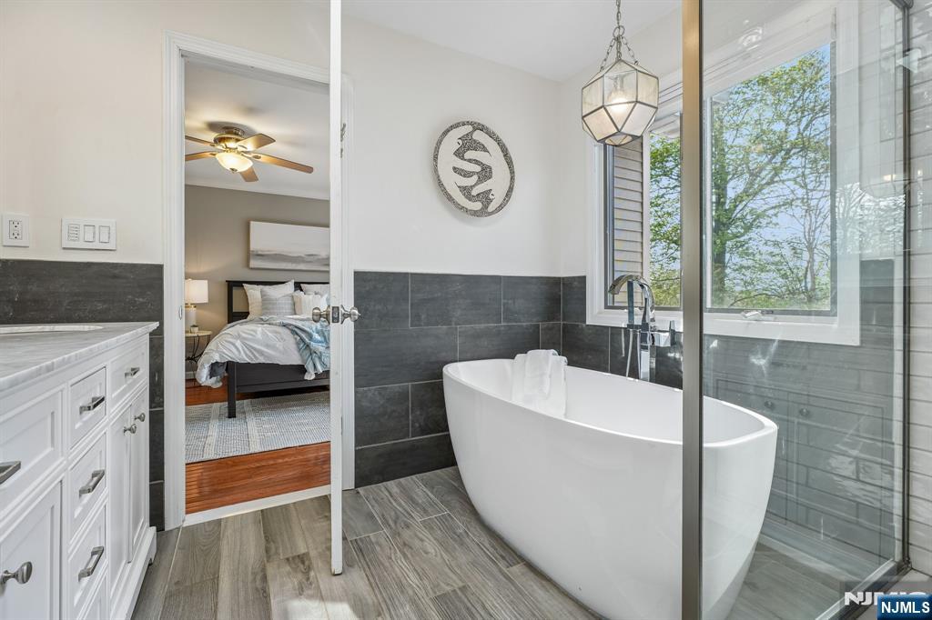 78 Elmwood Road Cedar Grove, NJ 07009 - Photo 20 of 43