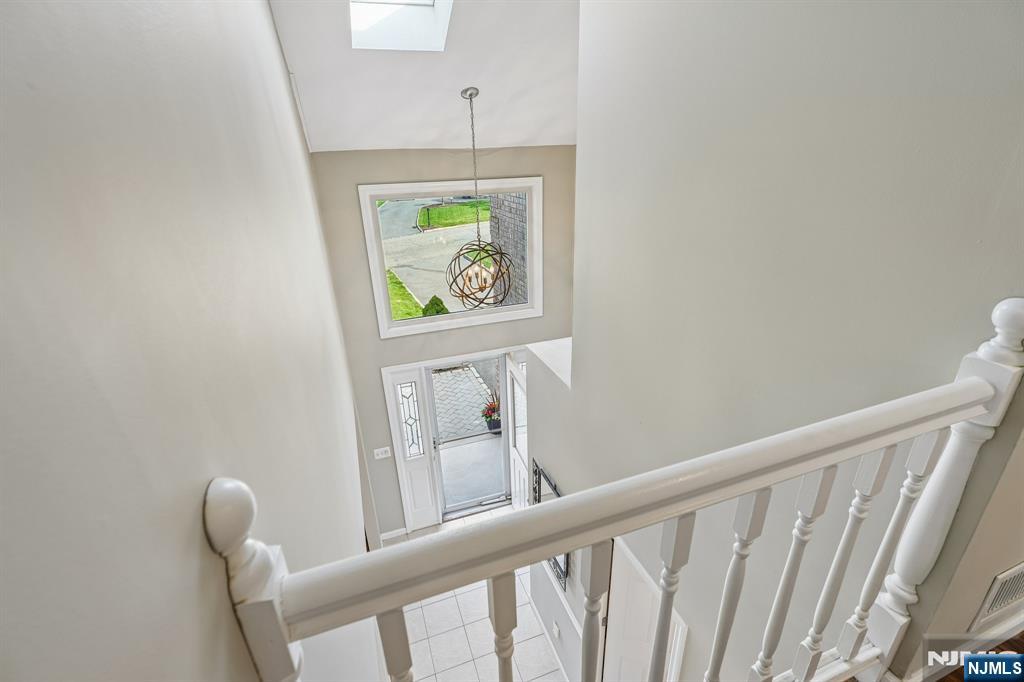 78 Elmwood Road Cedar Grove, NJ 07009 - Photo 26 of 43