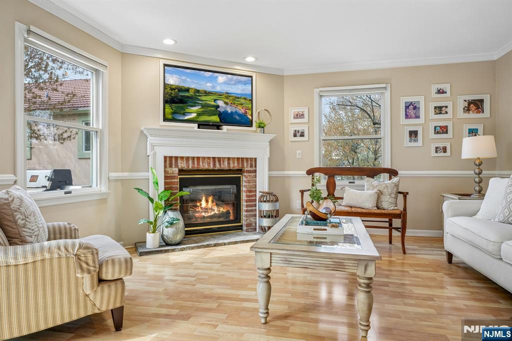 78 Elmwood Road Cedar Grove, NJ 07009 - Photo 9 of 43