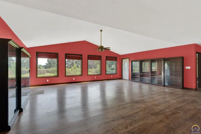 $350,000 | 12426 110th Road, Hoyt, KS 66440