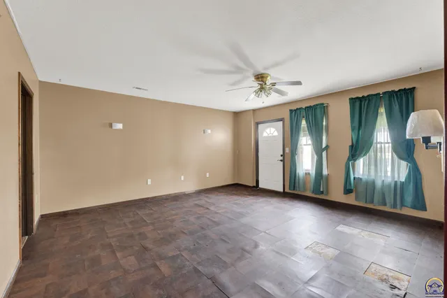 $350,000 | 12426 110th Road, Hoyt, KS 66440