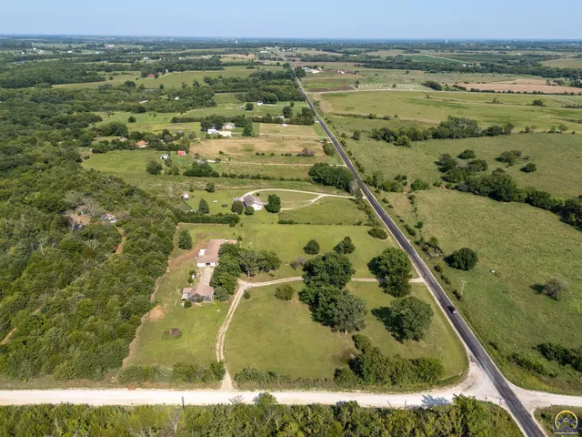 $350,000 | 12426 110th Road, Hoyt, KS 66440