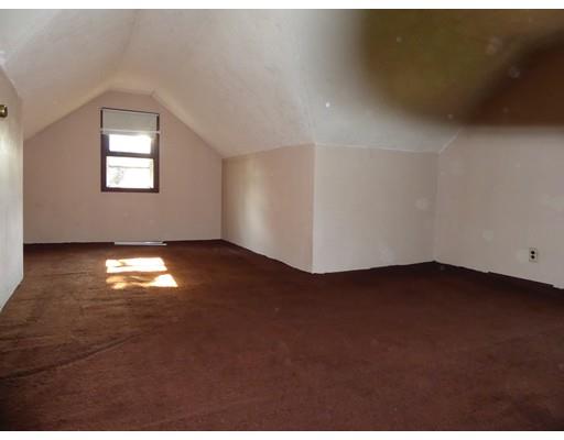 41 Susan Avenue South Hadley, MA 01075 - Photo 7 of 9 an empty room with a window