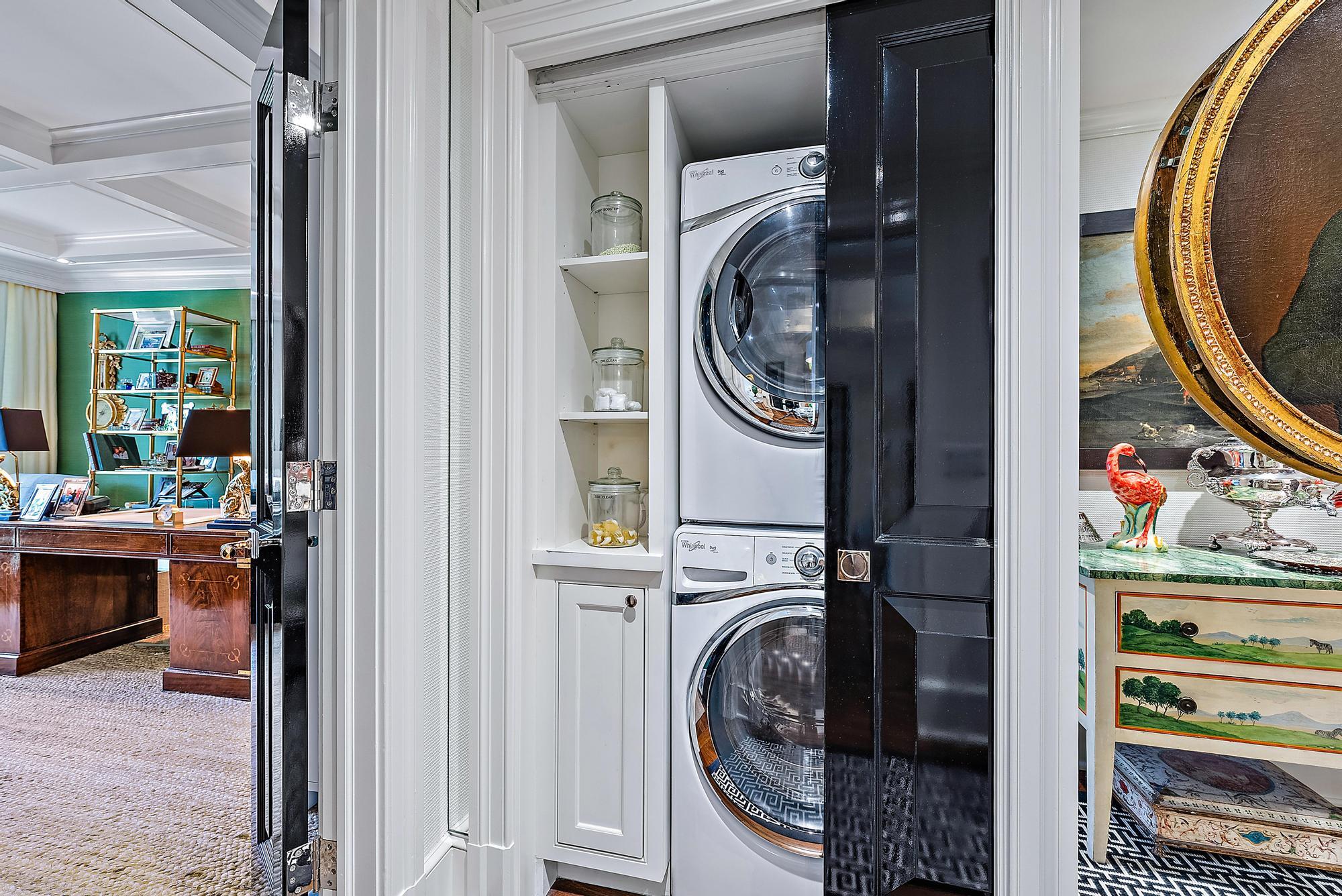 100 Royal Palm Way, Unit F1 Palm Beach, FL 33480 - Photo 16 of 43 a utility room with dryer and washer