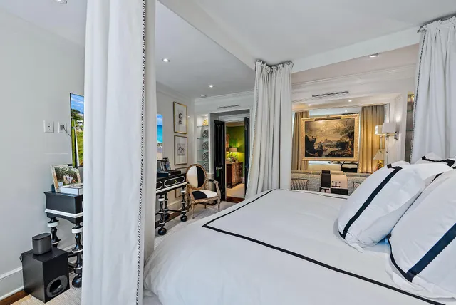 $5,895,000 | 100 Royal Palm Way, Unit F1, Palm Beach, FL 33480