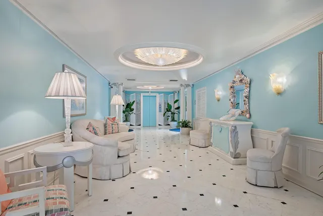 $5,895,000 | 100 Royal Palm Way, Unit F1, Palm Beach, FL 33480