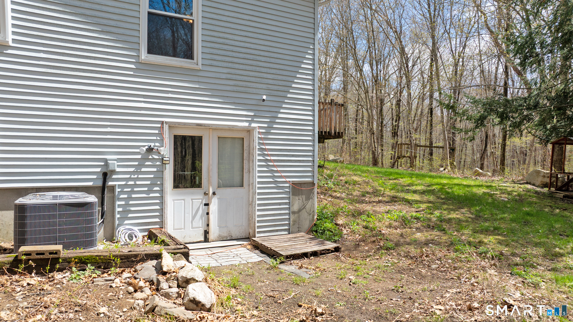 115 Lynch Road Lebanon, CT 06249 - Photo 13 of 26