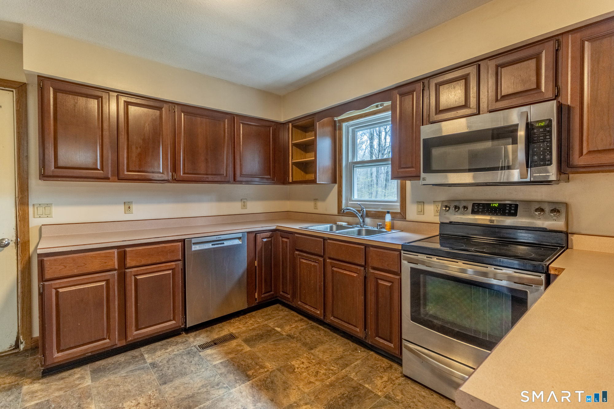 115 Lynch Road Lebanon, CT 06249 - Photo 19 of 26