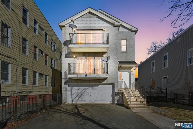 $875,000 | 303-305 West Runyon Street, Newark, NJ 07108