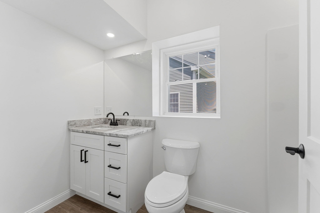 36 Colonial Road Webster, MA 01570 - Photo 34 of 42