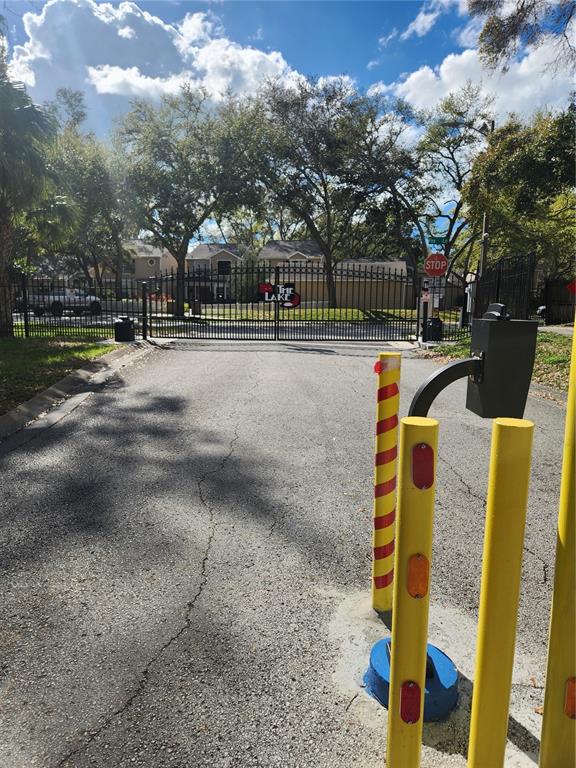 2407 Gun Flint Trail Palm Harbor, FL 34683 - Photo 3 of 43