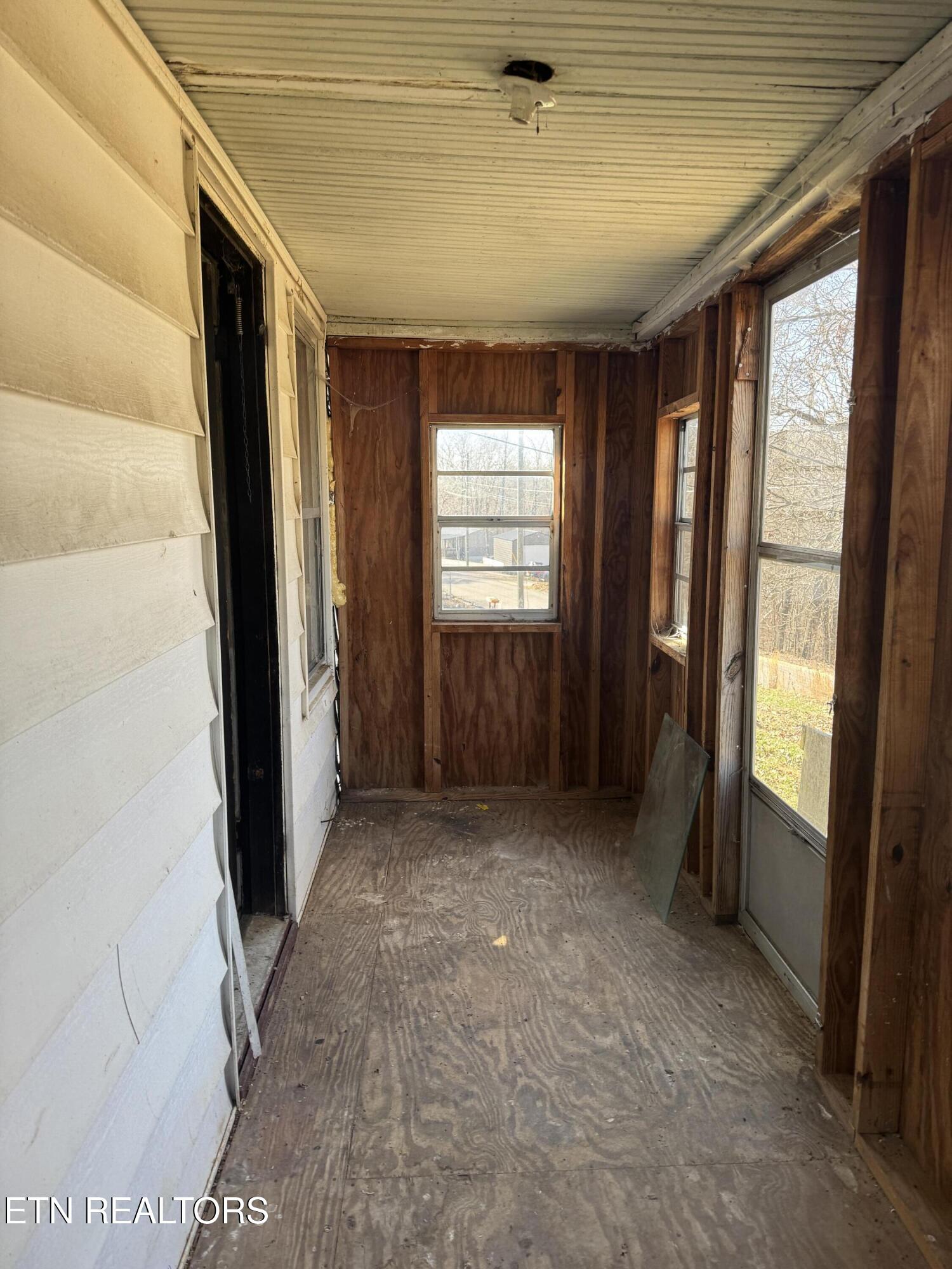 2516 Roseberry Road Mascot, TN 37806 - Photo 16 of 25 IMG_2610