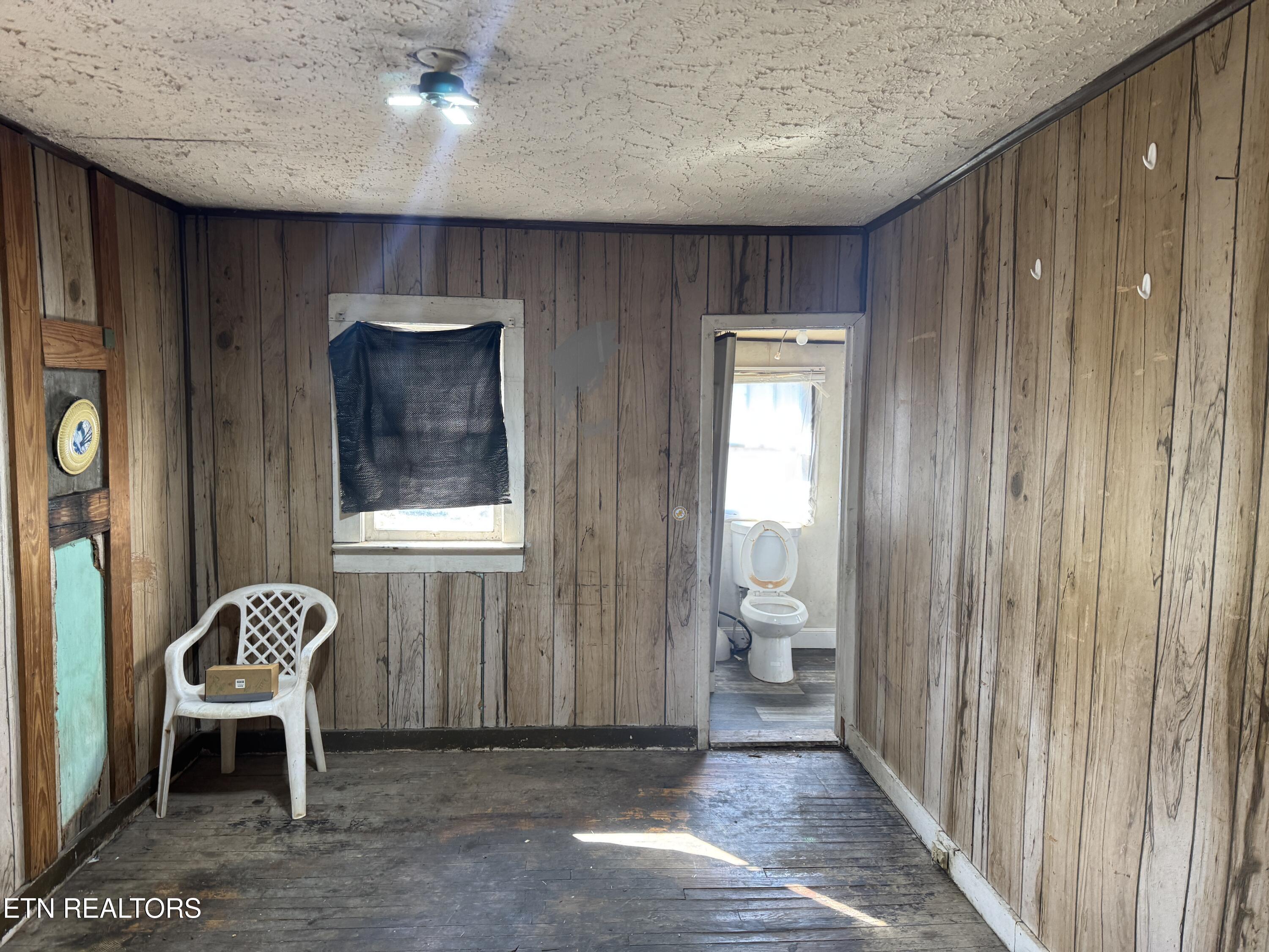 2516 Roseberry Road Mascot, TN 37806 - Photo 18 of 25 IMG_2612