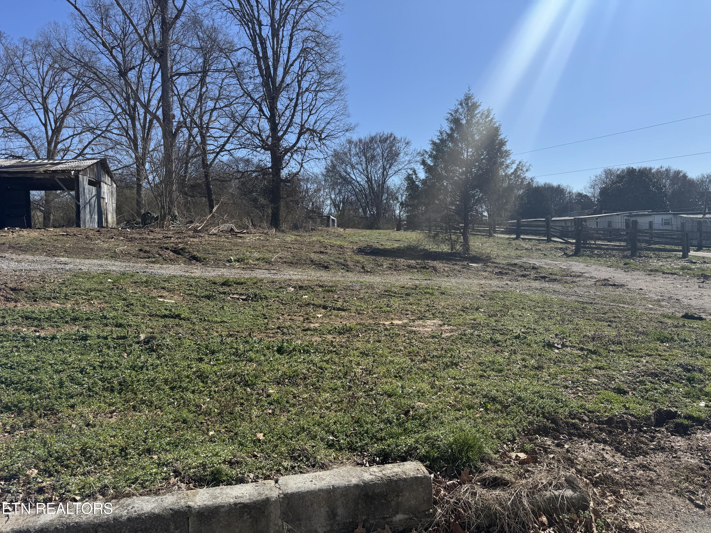 2516 Roseberry Road Mascot, TN 37806 - Photo 23 of 25 IMG_2615