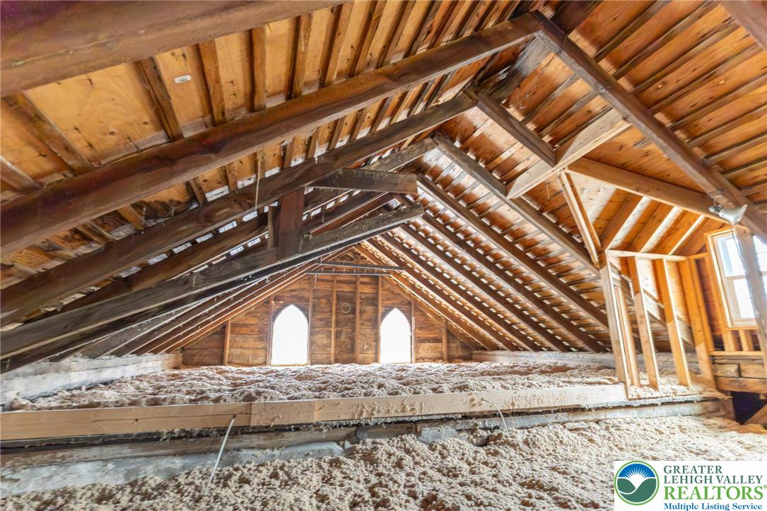 3401 Popular Drive Northampton, PA 18067 - Photo 12 of 21 a close up of a wooden door