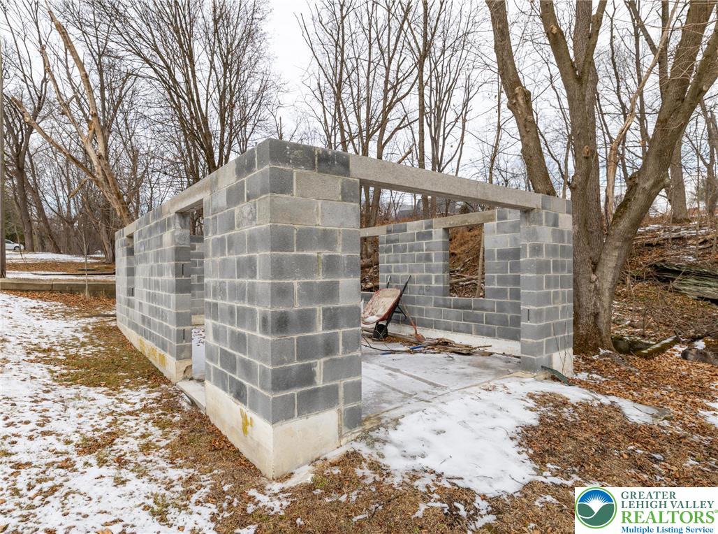3401 Popular Drive Northampton, PA 18067 - Photo 20 of 21 a view of a pathway with a street