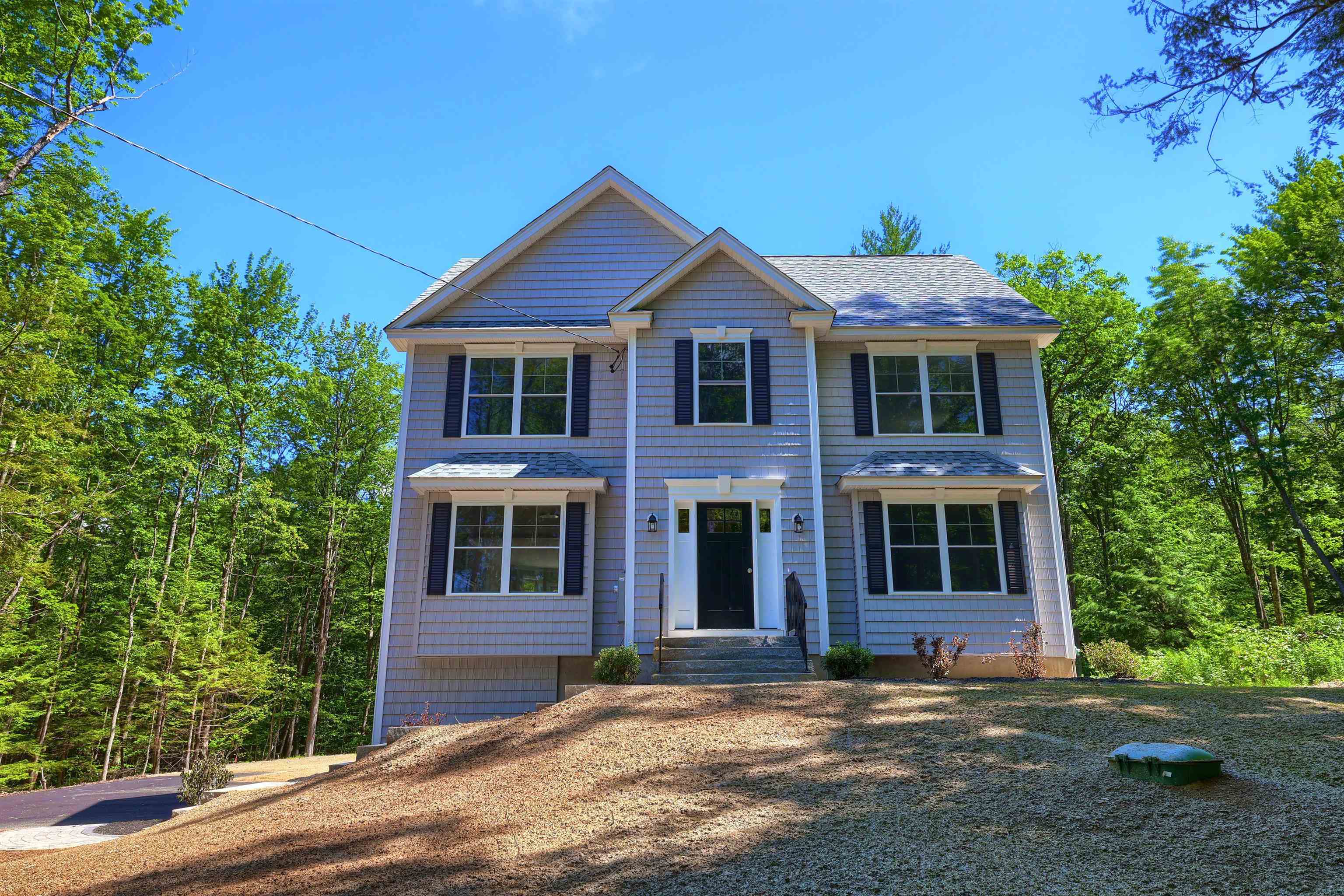 435 Cross Country Road Pembroke, NH 03275 - Photo 1 of 40 Gallery Image 1