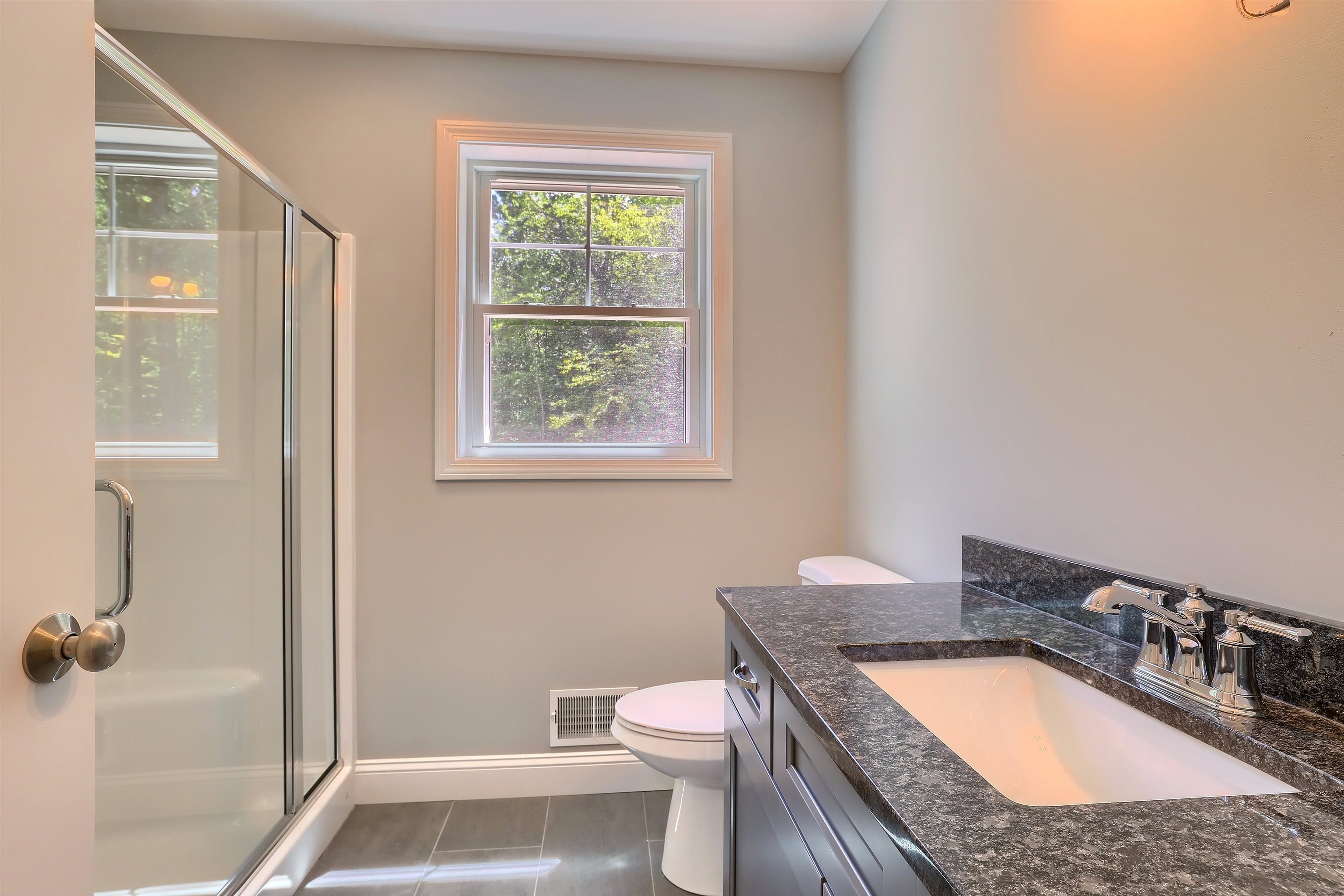 435 Cross Country Road Pembroke, NH 03275 - Photo 17 of 40 Gallery Image 17