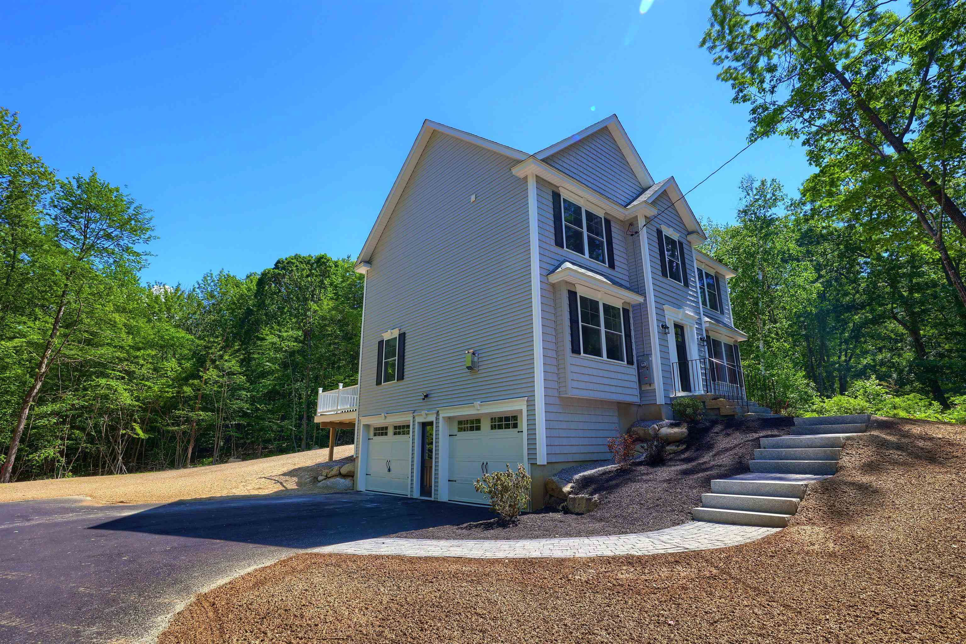435 Cross Country Road Pembroke, NH 03275 - Photo 2 of 40 Gallery Image 2