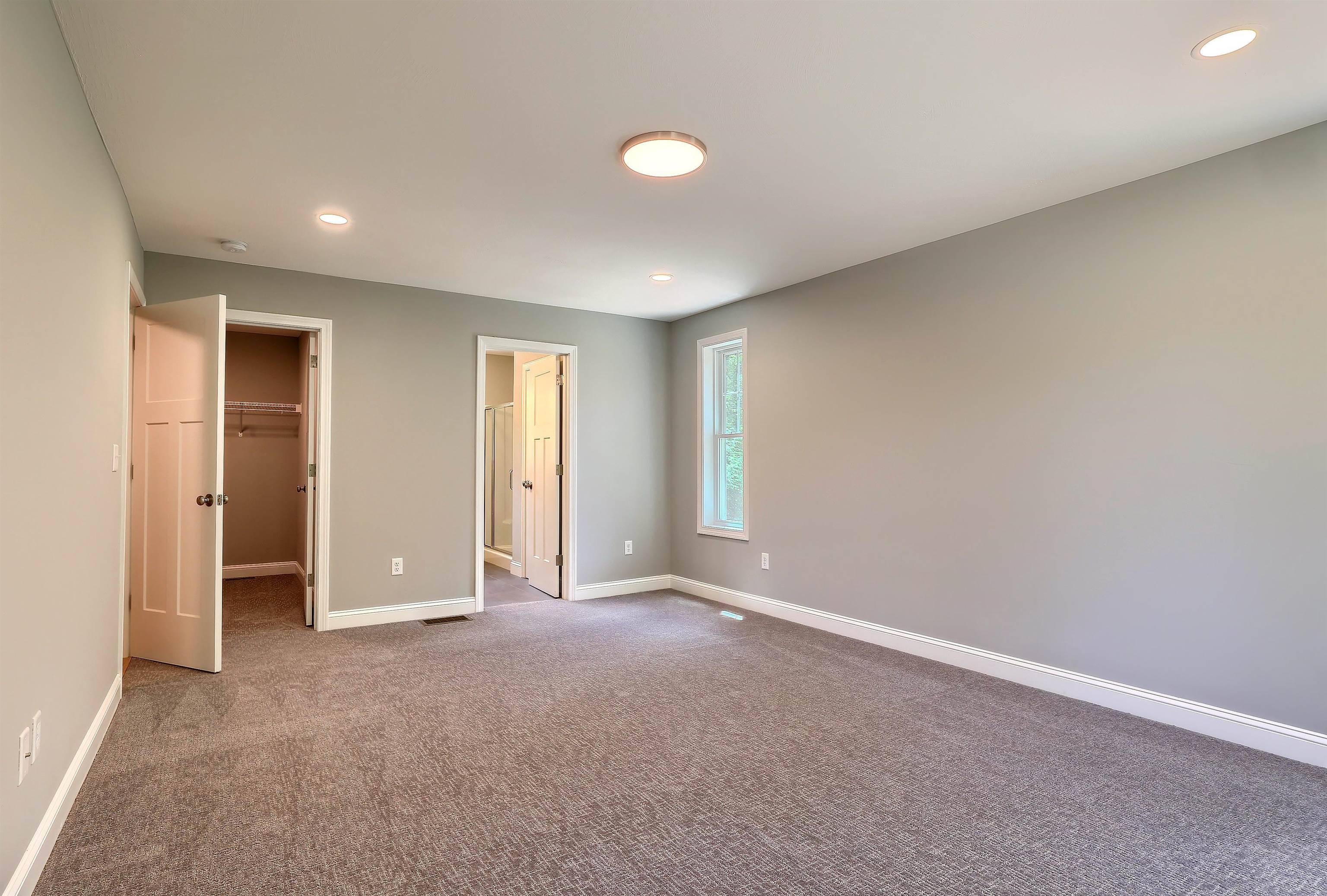 435 Cross Country Road Pembroke, NH 03275 - Photo 21 of 40 Gallery Image 21