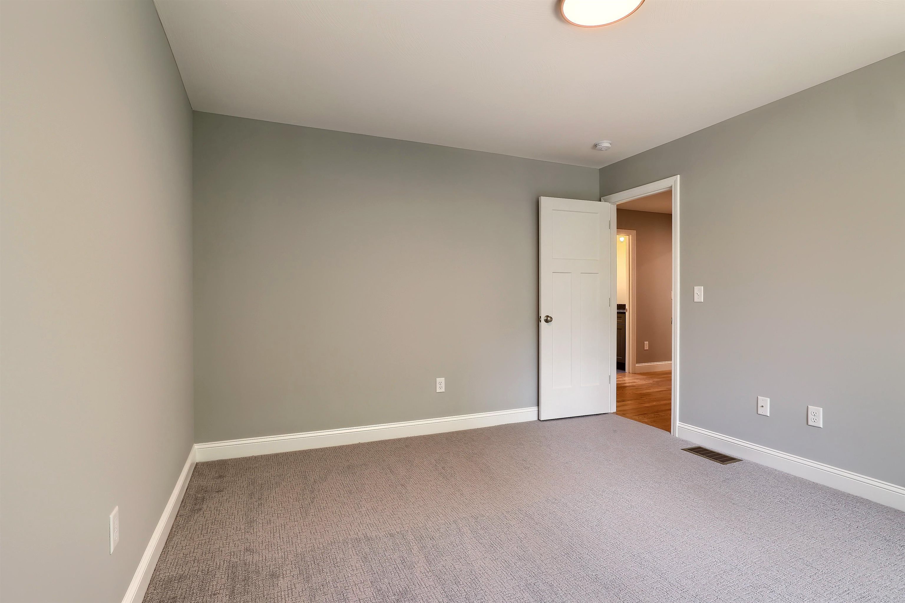 435 Cross Country Road Pembroke, NH 03275 - Photo 28 of 40 Gallery Image 28