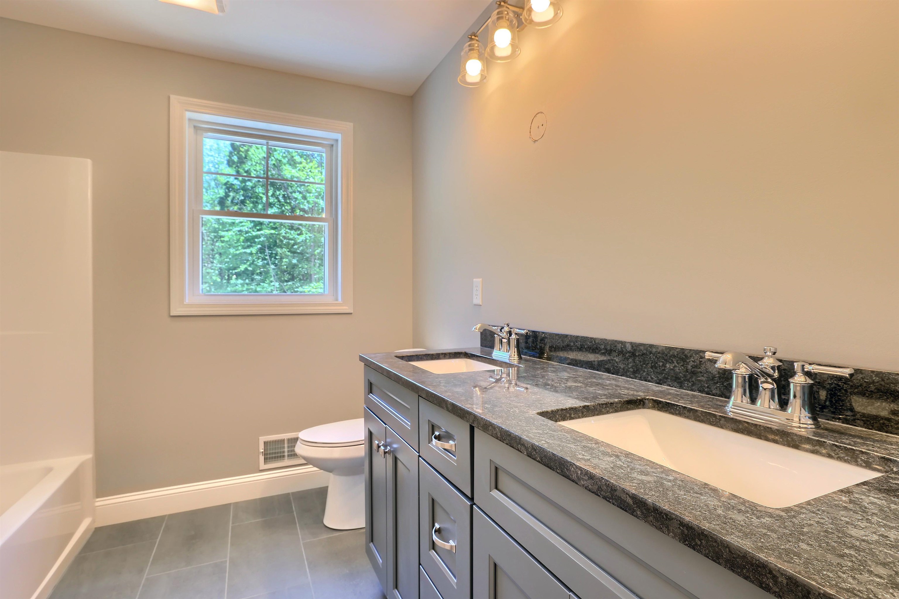 435 Cross Country Road Pembroke, NH 03275 - Photo 29 of 40 Gallery Image 29