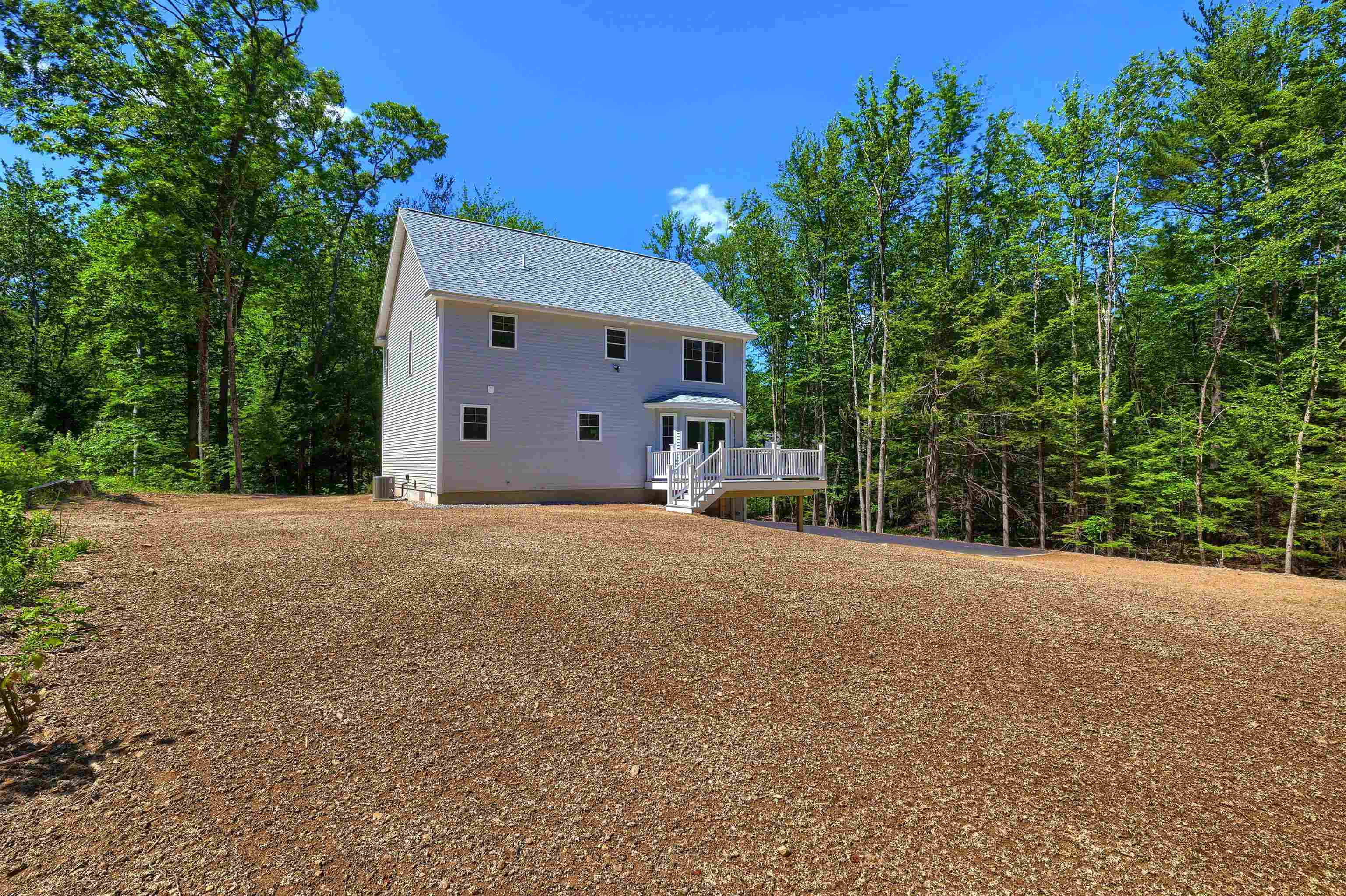 435 Cross Country Road Pembroke, NH 03275 - Photo 38 of 40 Gallery Image 38