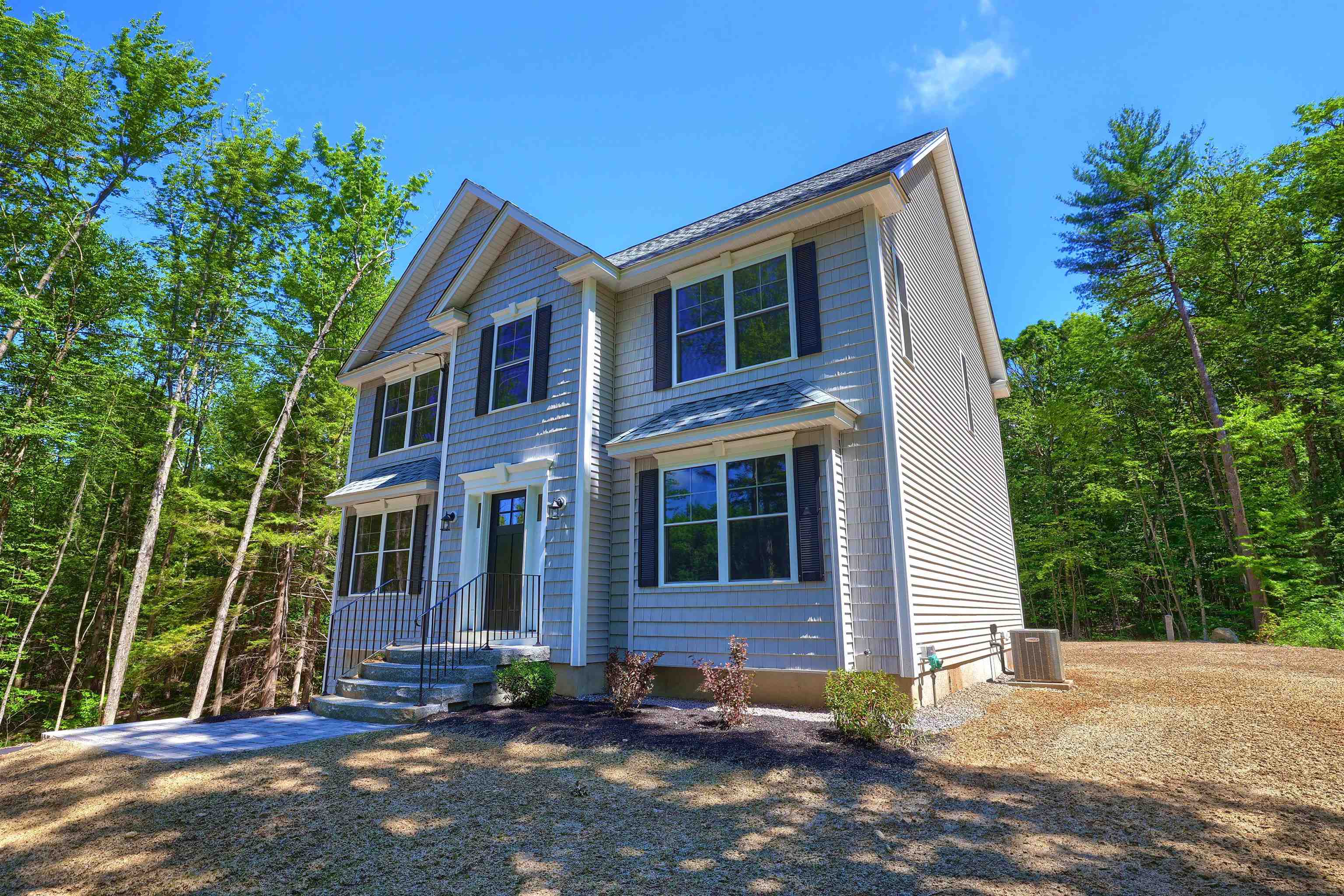 435 Cross Country Road Pembroke, NH 03275 - Photo 4 of 40 Gallery Image 4