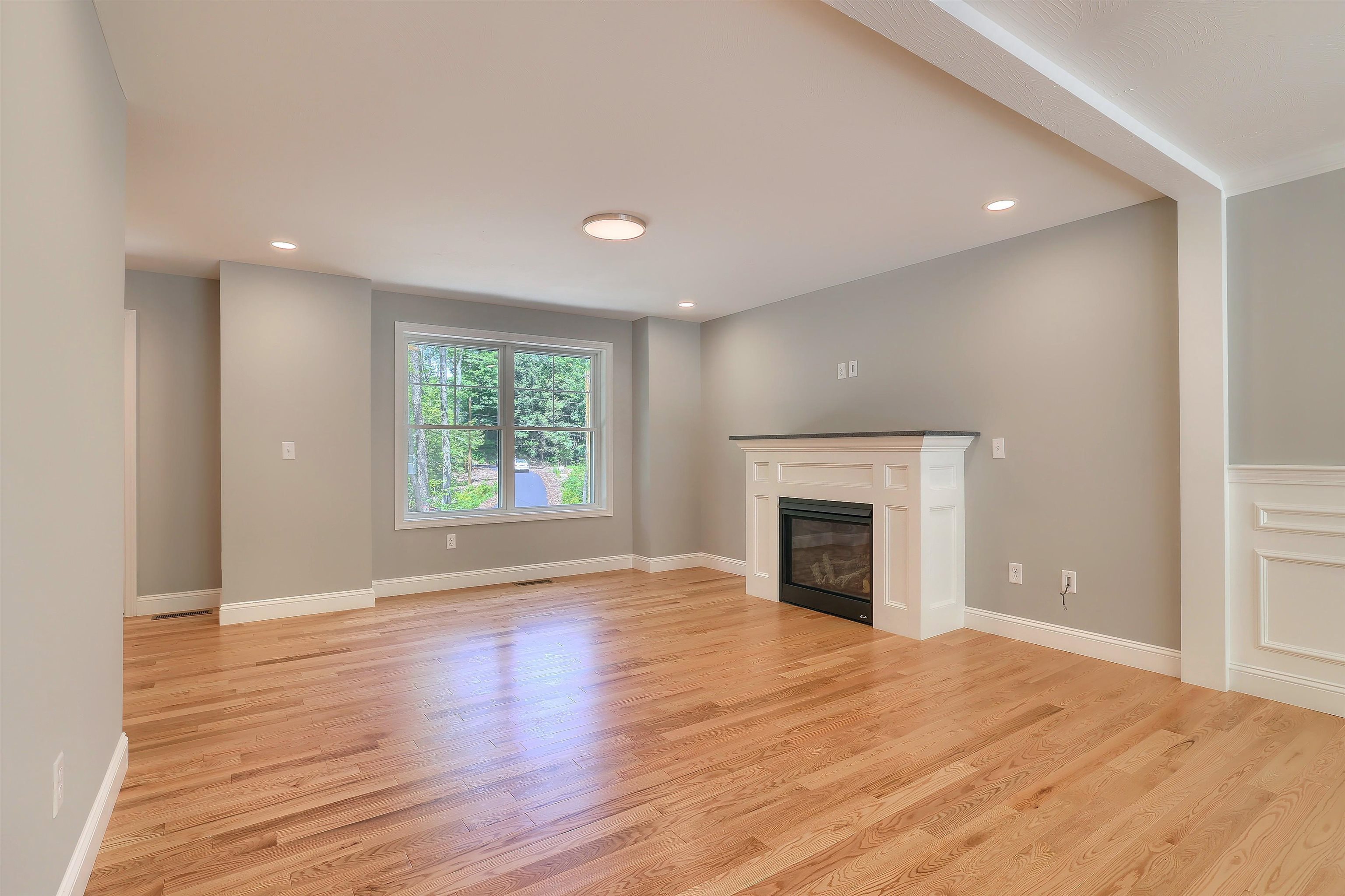 435 Cross Country Road Pembroke, NH 03275 - Photo 9 of 40 Gallery Image 9