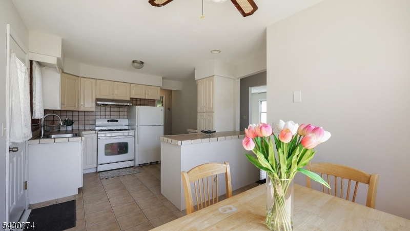 34 Arch Street Butler, NJ 07405 - Photo 9 of 30