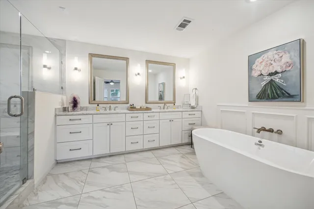 $900,000 | 1904 Chimney Rock Road, Houston, TX 77057