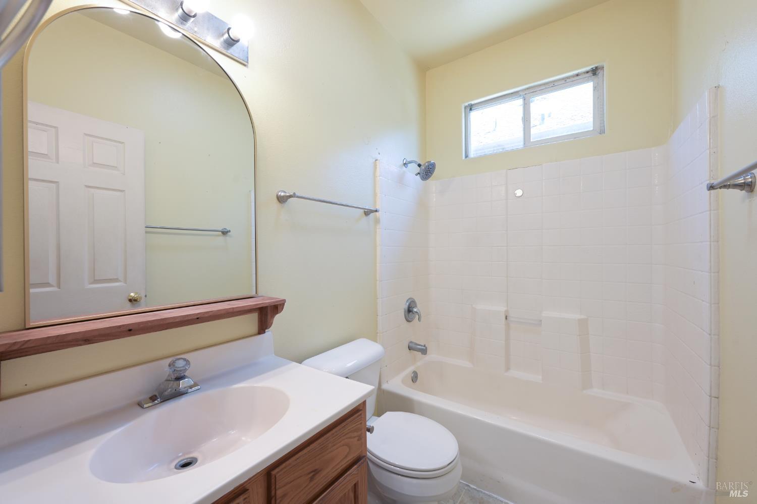 1212 Hidden Creek Place Santa Rosa, CA 95409 - Photo 9 of 22