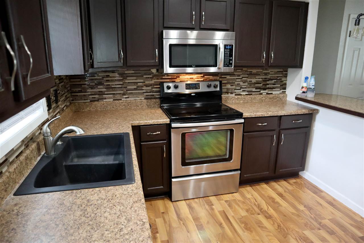 1220 Fulton Street Waterloo, IA 50707 - Photo 2 of 18 Gallery Image 2